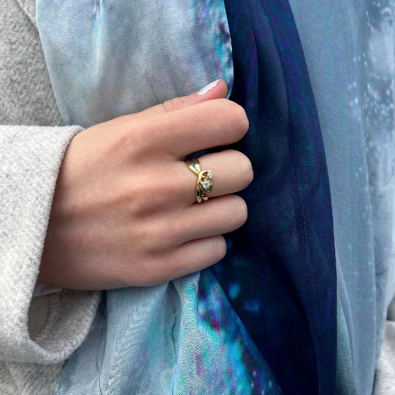 Heart - Shaped Women's Diamond Rings in Rose Gold for a Romantic and Symbolic GiftNew Wave 18ct Yellow Gold Diamond Ring in Ocean Enamel Heart - Shaped Women's Diamond Rings in Rose Gold for a Romantic and Symbolic GiftNew Wave 18ct Yellow Gold Diamond Ring in Ocean Enamel