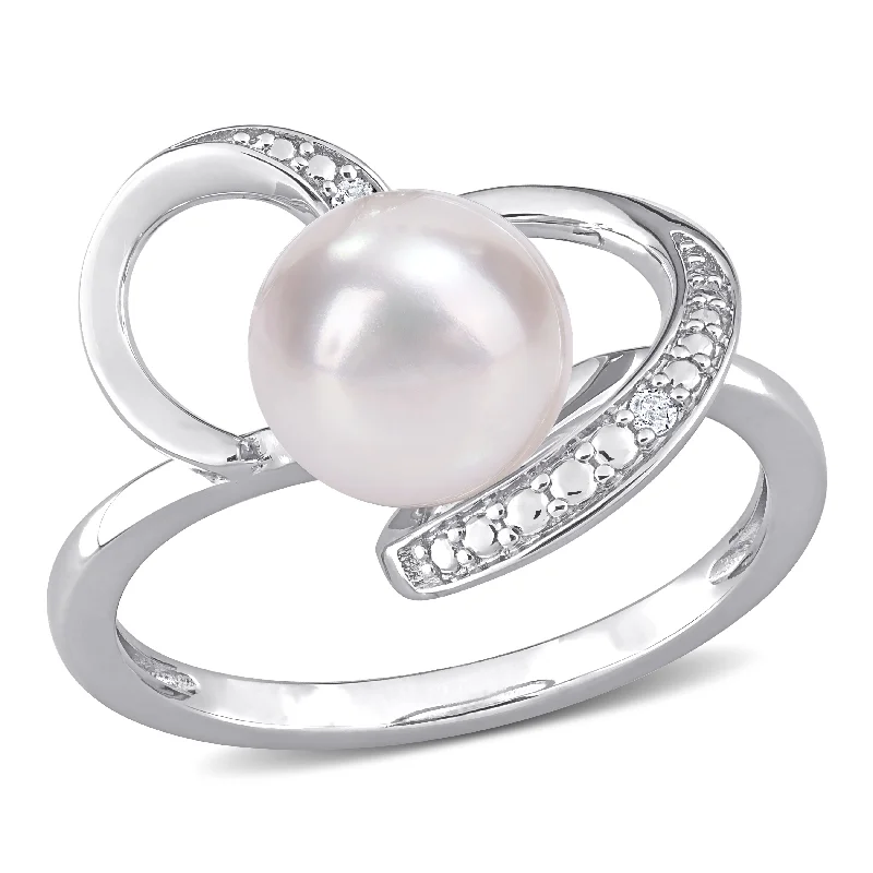 Miadora Sterling Silver Freshwater Cultured Pearl and Diamond Accent Solitaire Heart Ring (8-8.5mm) Miadora Sterling Silver Freshwater Cultured Pearl and Diamond Accent Solitaire Heart Ring (8-8.5mm)