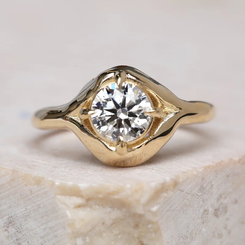 Women's Diamond Rings with Sapphire Accents in Blue for a Colorful and Sophisticated Touch1.07ct Round Diamond Ring | One Of A Kind Women's Diamond Rings with Sapphire Accents in Blue for a Colorful and Sophisticated Touch1.07ct Round Diamond Ring | One Of A Kind