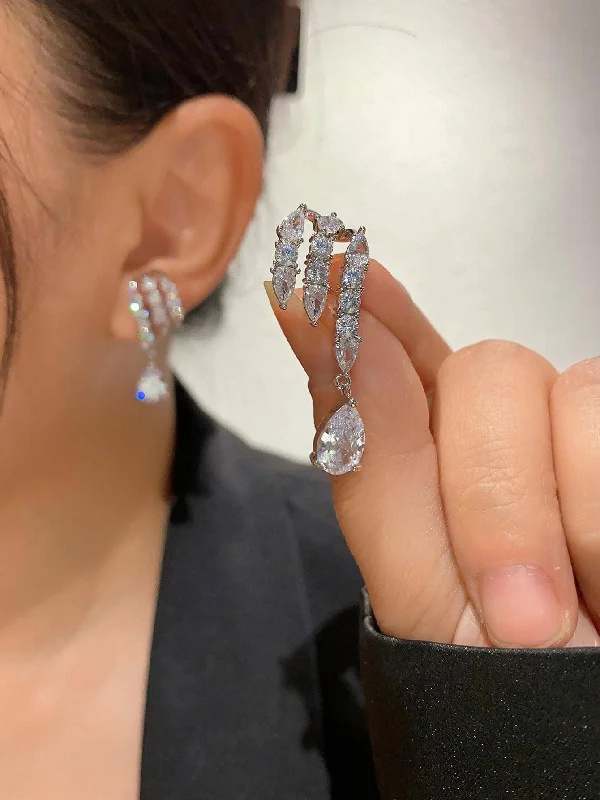 Heart - shaped drop earrings for a loving and charming look1pair Glamorous Copper Cubic Zirconia Water Drop Earrings Heart - shaped drop earrings for a loving and charming look1pair Glamorous Copper Cubic Zirconia Water Drop Earrings