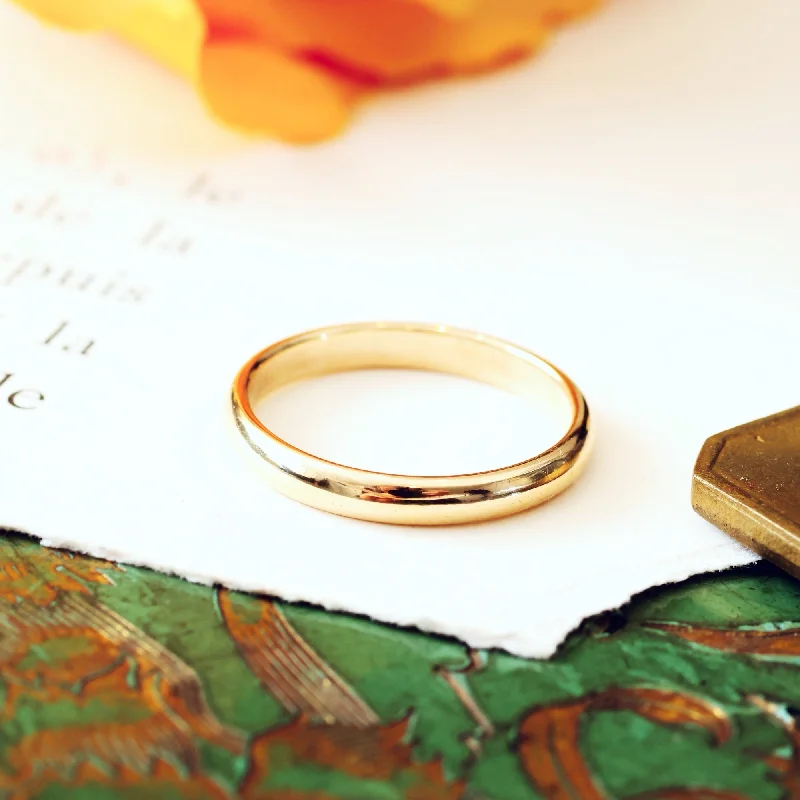 Interlocking Band Women's Rings in White Gold for a Modern DesignVintage Date 1956 Rose Gold Wedding Ring Interlocking Band Women's Rings in White Gold for a Modern DesignVintage Date 1956 Rose Gold Wedding Ring