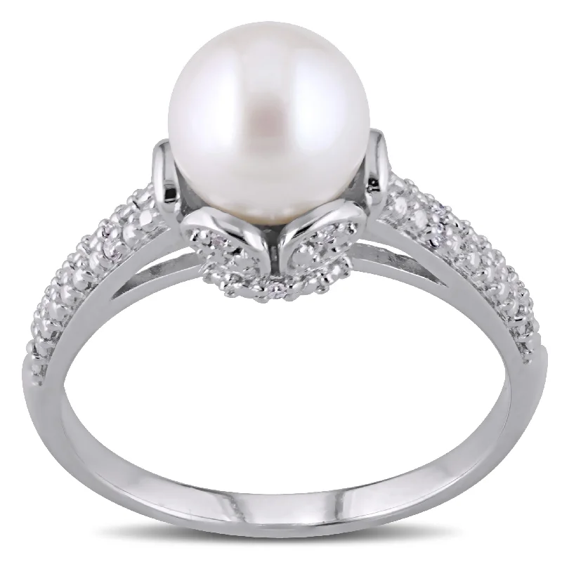 Miadora 8-8.5mm White Cultured Freshwater Pearl & Diamond Accent Ring in Sterling Silver Miadora 8-8.5mm White Cultured Freshwater Pearl & Diamond Accent Ring in Sterling Silver