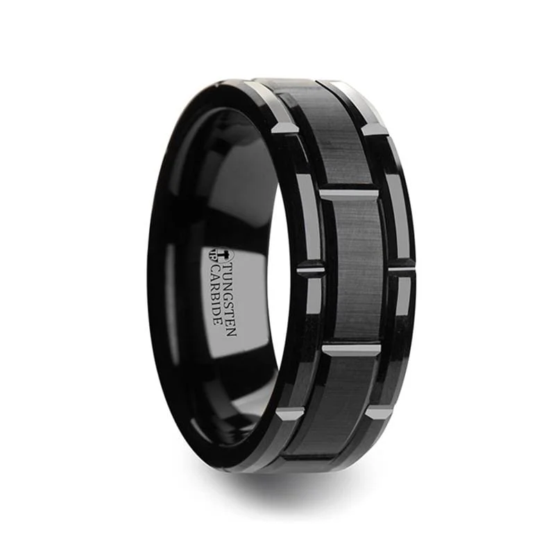 Men's adjustable - size rings for a perfect fitWINDSOR Beveled Black Tungsten Carbide Wedding Band with Brush Finished Center and Alternating Grooves Men's adjustable - size rings for a perfect fitWINDSOR Beveled Black Tungsten Carbide Wedding Band with Brush Finished Center and Alternating Grooves