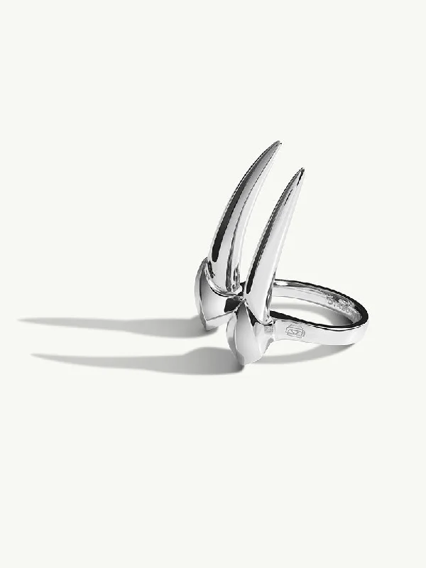 Gothic - Style Women's Rings with Black Onyx and Silver SkullsDamian Brevis Horn Talisman Ring In Sterling Silver Gothic - Style Women's Rings with Black Onyx and Silver SkullsDamian Brevis Horn Talisman Ring In Sterling Silver