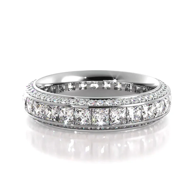 Halo - Style Women's Diamond Rings with a Center Diamond Surrounded by Smaller Diamonds in 18K Gold4.12 ct. Princess And Round Diamond Eternity Wedding Band Halo - Style Women's Diamond Rings with a Center Diamond Surrounded by Smaller Diamonds in 18K Gold4.12 ct. Princess And Round Diamond Eternity Wedding Band