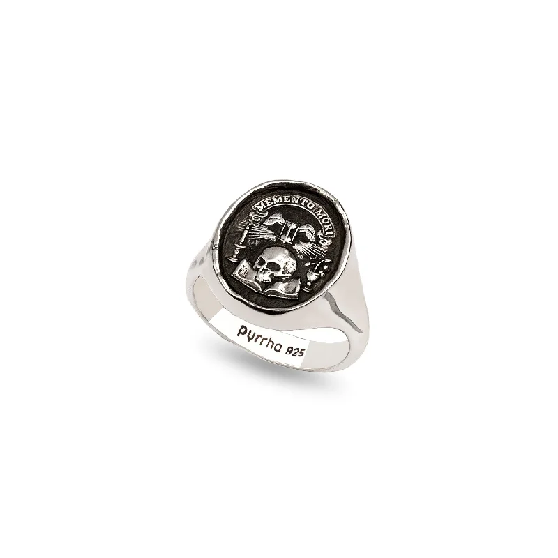 Interlocking Band Women's Rings in White Gold for a Modern DesignMemento Mori Signet Ring Interlocking Band Women's Rings in White Gold for a Modern DesignMemento Mori Signet Ring