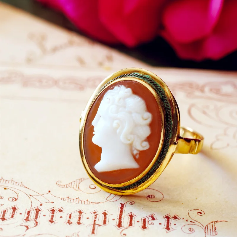 Floral - Patterned Women's Rings in 18K Yellow Gold for a Feminine LookVintage Hand Carved Romanesque Portrait Cameo Ring Floral - Patterned Women's Rings in 18K Yellow Gold for a Feminine LookVintage Hand Carved Romanesque Portrait Cameo Ring