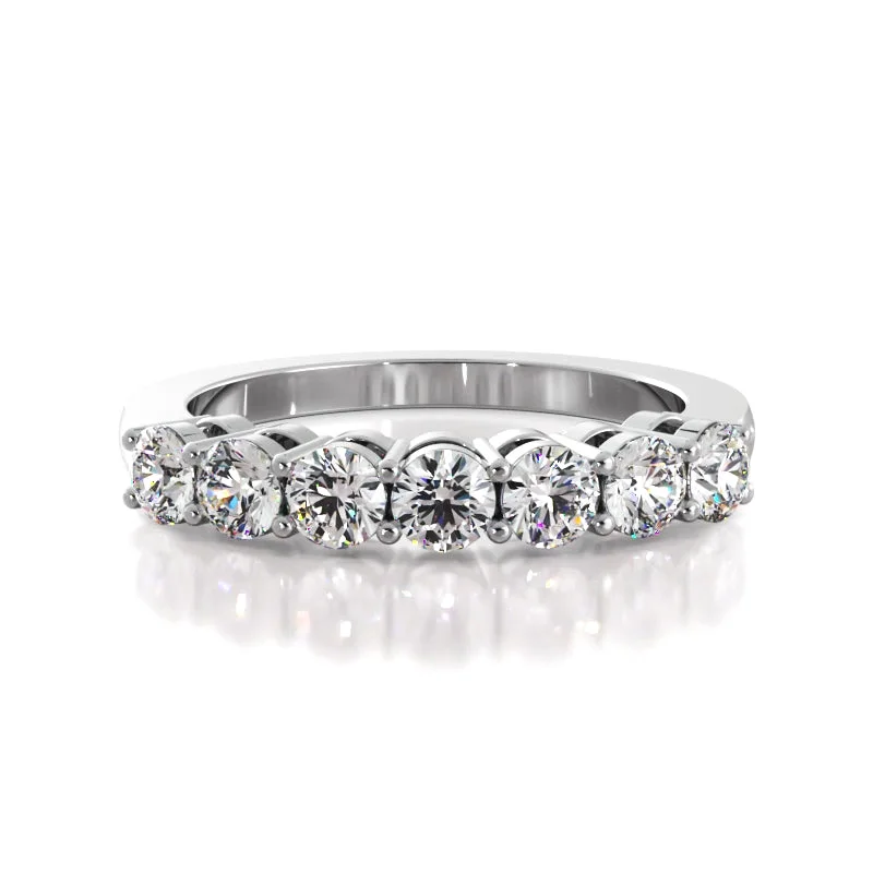 Pear - Shaped Women's Diamond Rings in Yellow Gold with a Single - Diamond Pendant Look0.74 ct Round Diamond Wedding Band Seven Stone Ring Pear - Shaped Women's Diamond Rings in Yellow Gold with a Single - Diamond Pendant Look0.74 ct Round Diamond Wedding Band Seven Stone Ring