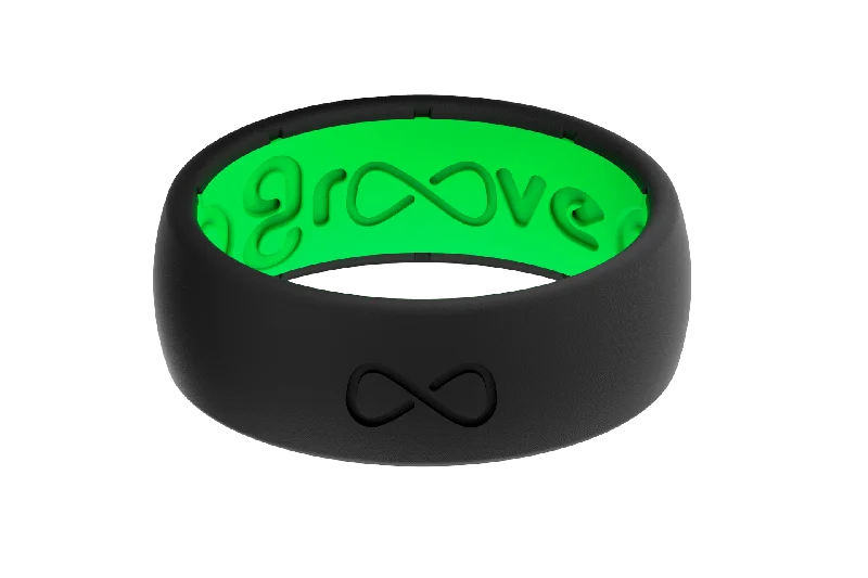 Men's silicone fitness rings for active lifestylesGroove Life Silicone ORIGINAL Ring - Solid Midnight Black / Green Men's silicone fitness rings for active lifestylesGroove Life Silicone ORIGINAL Ring - Solid Midnight Black / Green
