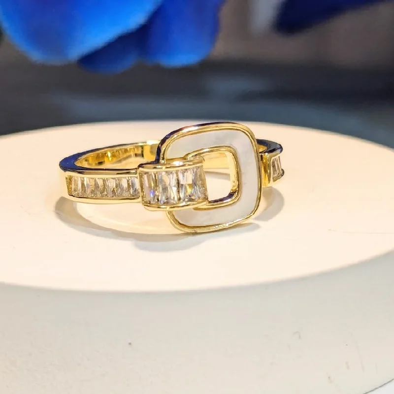 PRIMA DONNA SERIES - Mother of Pearl Square with 5A Zirconia 18K Gold Plated Brass Adjustable Finger Ring PRIMA DONNA SERIES - Mother of Pearl Square with 5A Zirconia 18K Gold Plated Brass Adjustable Finger Ring