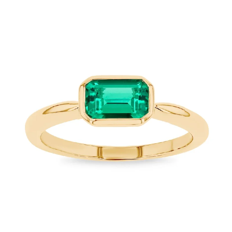 Pinky Rings with a Sound - Emitting Charm for a Unique AccessoryBezel Set Emerald Pinky Ring Pinky Rings with a Sound - Emitting Charm for a Unique AccessoryBezel Set Emerald Pinky Ring