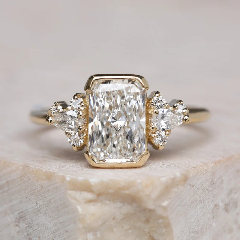 Cluster - Style Women's Diamond Rings with Multiple Small Diamonds Arranged in a Stunning Pattern2.49ct Radiant Diamond Ring | One Of A Kind Cluster - Style Women's Diamond Rings with Multiple Small Diamonds Arranged in a Stunning Pattern2.49ct Radiant Diamond Ring | One Of A Kind