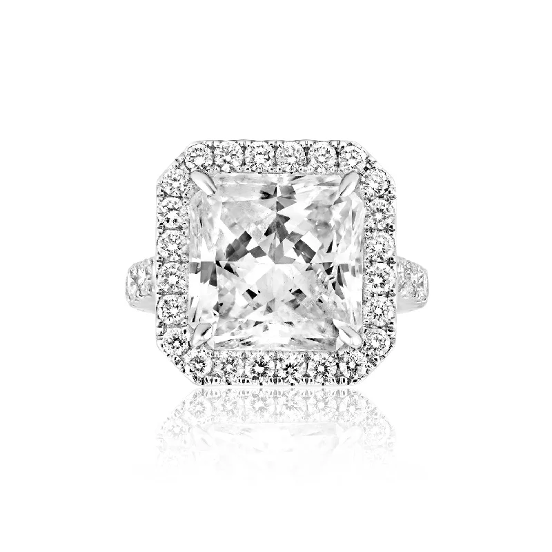 Signature - Design Women's Diamond Rings with a Brand - Specific Pattern and High - Quality DiamondsAarna 13 Carat Radiant Cut Diamond Engagement Ring in 18k White Gold Signature - Design Women's Diamond Rings with a Brand - Specific Pattern and High - Quality DiamondsAarna 13 Carat Radiant Cut Diamond Engagement Ring in 18k White Gold