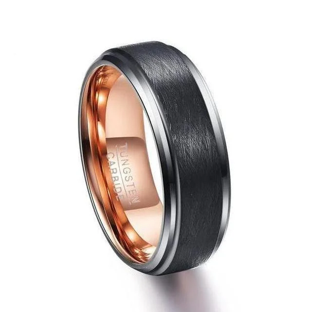Men's gold signet rings with engraved initialsParamour