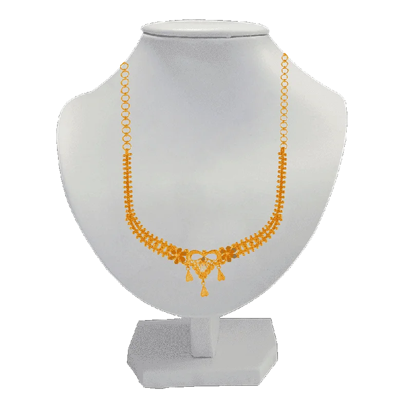 Halo - Style Women's Diamond Rings with a Center Diamond Surrounded by Smaller Diamonds in 18K GoldP.c. Chandra Jewellers 22KT Yellow Gold Necklace For Women Halo - Style Women's Diamond Rings with a Center Diamond Surrounded by Smaller Diamonds in 18K GoldP.c. Chandra Jewellers 22KT Yellow Gold Necklace For Women