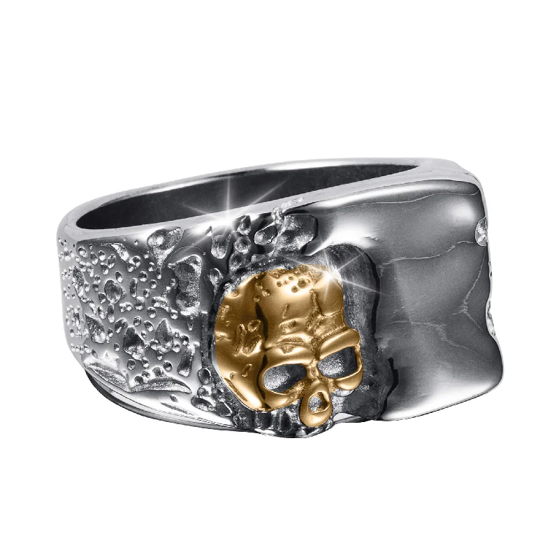 Floral - Patterned Women's Rings in 18K Yellow Gold for a Feminine LookSkull Edge Men's Ring Floral - Patterned Women's Rings in 18K Yellow Gold for a Feminine LookSkull Edge Men's Ring