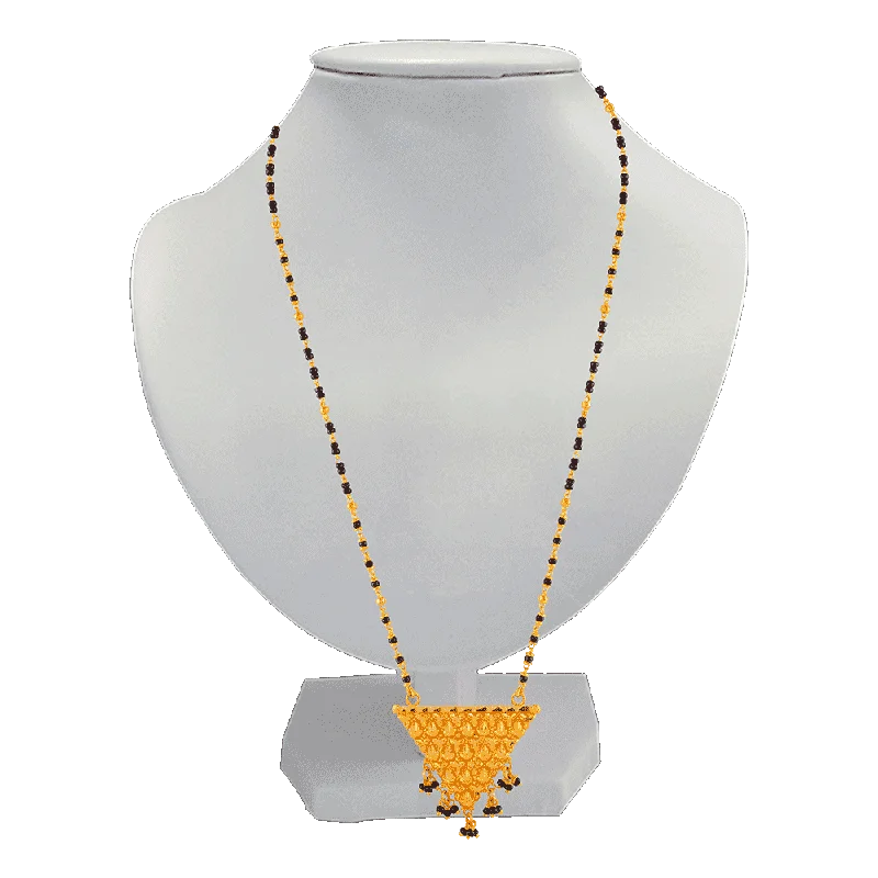 Pear - Shaped Women's Diamond Rings in Yellow Gold with a Single - Diamond Pendant LookP.c. Chandra Jewellers 22KT Yellow Gold Mangalsutra For Women Pear - Shaped Women's Diamond Rings in Yellow Gold with a Single - Diamond Pendant LookP.c. Chandra Jewellers 22KT Yellow Gold Mangalsutra For Women