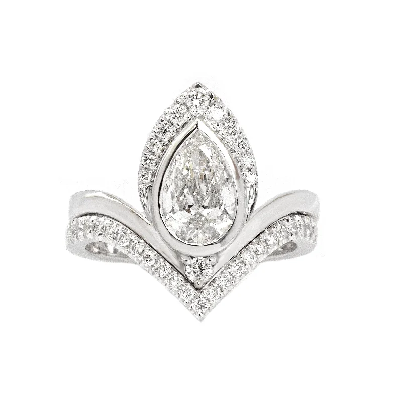 Pear Diamond with Matching Chevron V Wedding Band, Engagement Rings set, "Atyasha" ♥ Pear Diamond with Matching Chevron V Wedding Band, Engagement Rings set, "Atyasha" ♥