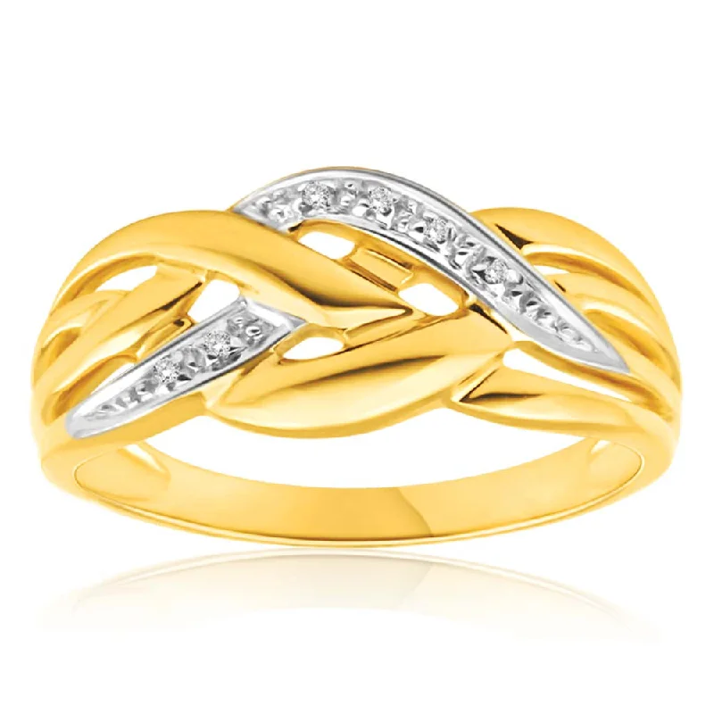 Aquamarine Gemstone Rings in 9K Gold with a Bezel Setting for a Modern and Secure Fit9ct Yellow Gold Diamond Ring Set with 5 Brilliant Diamonds Aquamarine Gemstone Rings in 9K Gold with a Bezel Setting for a Modern and Secure Fit9ct Yellow Gold Diamond Ring Set with 5 Brilliant Diamonds