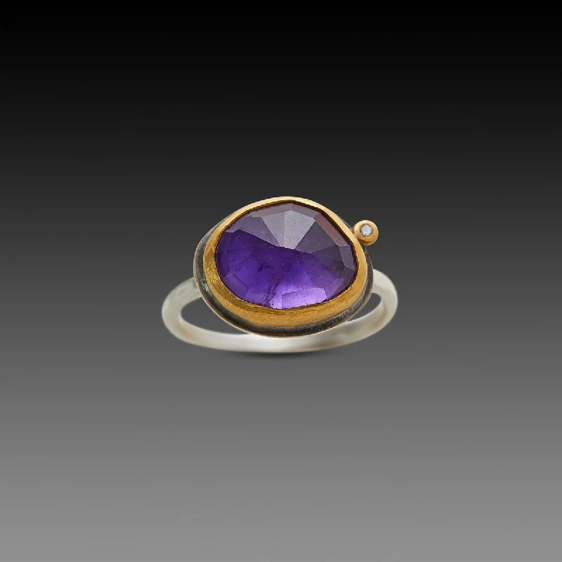 Alexandrite Gemstone Rings in Platinum with a Hidden Halo for a Rare and Luxurious PieceAmethyst Ring with Diamond Alexandrite Gemstone Rings in Platinum with a Hidden Halo for a Rare and Luxurious PieceAmethyst Ring with Diamond
