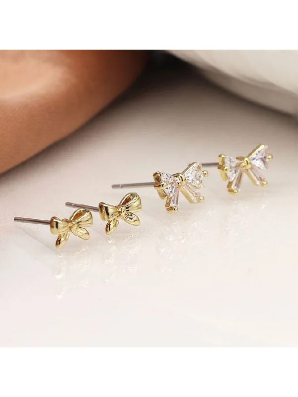 Pearl - Set Minimalist Stud Earrings in White for a Classic and Elegant AppearanceFaux Gold Bows Double Stud Earring Set Pearl - Set Minimalist Stud Earrings in White for a Classic and Elegant AppearanceFaux Gold Bows Double Stud Earring Set