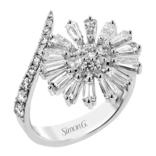 Beaded Fashion Rings in Natural Stones and Cotton Cord for a Handmade AestheticFlower Fashion Ring In 18k Gold With Diamonds