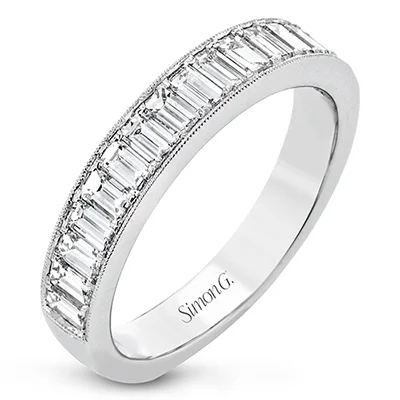 Oval - cut diamond anniversary rings for a unique shapeSimon-Set Fashion Ring in 18k Gold With Diamonds Oval - cut diamond anniversary rings for a unique shapeSimon-Set Fashion Ring in 18k Gold With Diamonds