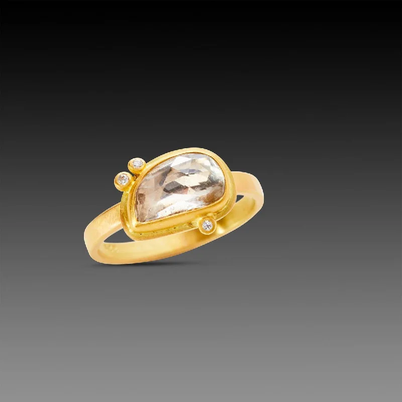 Sapphire Gemstone Rings in 18K White Gold with Diamond Accents for an Elegant EngagementRose Cut Sapphire Ring with Diamonds Sapphire Gemstone Rings in 18K White Gold with Diamond Accents for an Elegant EngagementRose Cut Sapphire Ring with Diamonds