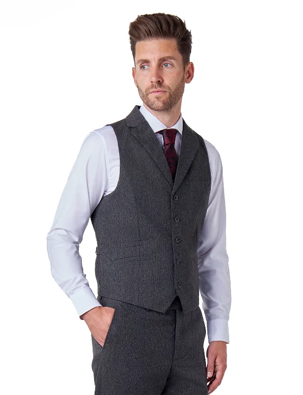 Men's emerald - encrusted rings for a rich green toneCALIX – Charcoal Wool Mix Herringbone Collared Waistcoat Men's emerald - encrusted rings for a rich green toneCALIX – Charcoal Wool Mix Herringbone Collared Waistcoat