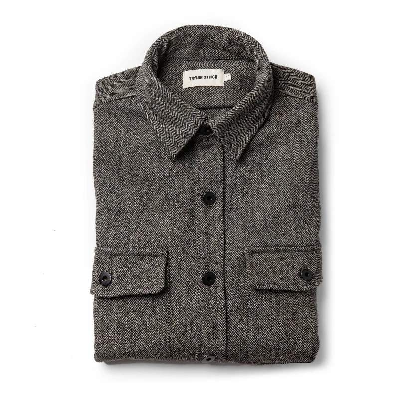 Men's rose - gold - plated rings for a trendy colorThe Explorer Shirt in Charcoal Herringbone Men's rose - gold - plated rings for a trendy colorThe Explorer Shirt in Charcoal Herringbone