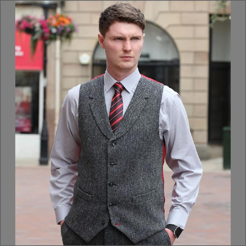 Men's lightweight rings for all - day comfortHarris Tweed Grey Herringbone Waistcoat-- Men's lightweight rings for all - day comfortHarris Tweed Grey Herringbone Waistcoat--