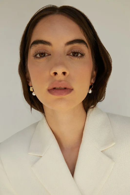 Everyday hoop earringsHOOP EARRING WITH PEARL