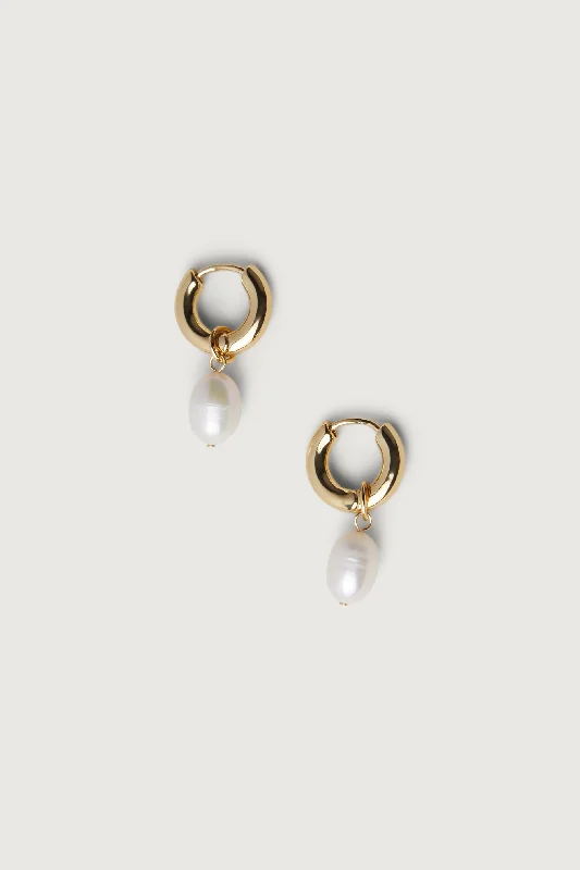 Topaz drop earrings in various shades of yellow and bluePEARL DROP EARRING