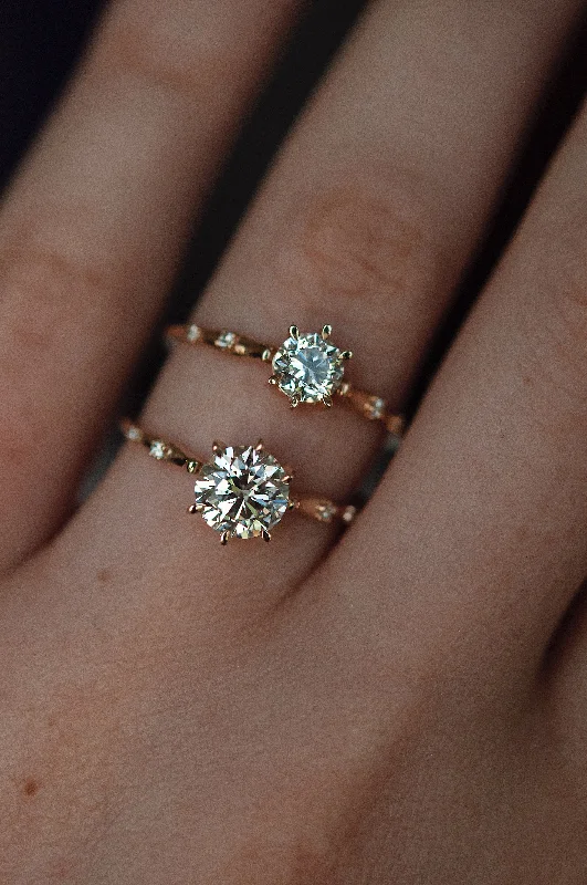 Vintage - Inspired Filigree - Design Women's Rings in Sterling SilverIngenue Solitaire Ring Vintage - Inspired Filigree - Design Women's Rings in Sterling SilverIngenue Solitaire Ring