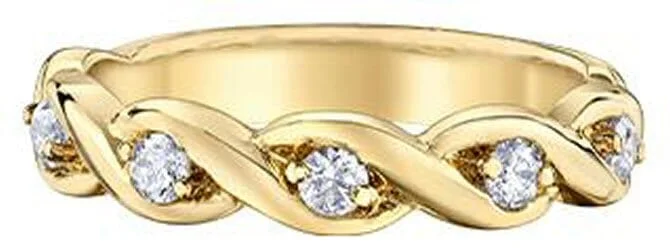 Commemorate rings with a hidden compartment for a small mementoYellow Gold Canadian Diamond Ring. Commemorate rings with a hidden compartment for a small mementoYellow Gold Canadian Diamond Ring.