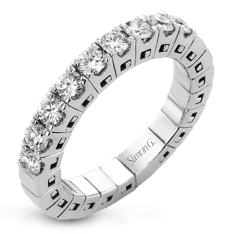 Infinity symbol - adorned commemorate rings for eternal memoriesWedding Band in 18k Gold with Diamonds Infinity symbol - adorned commemorate rings for eternal memoriesWedding Band in 18k Gold with Diamonds