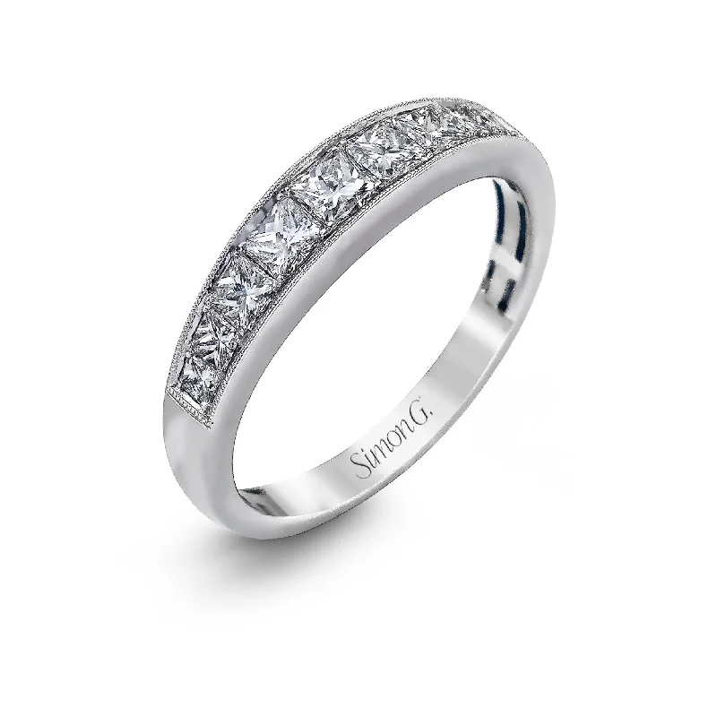 Commemorate rings with a diamond - and - turquoise combinationSimon-set Wedding Band in 18k Gold with Diamonds Commemorate rings with a diamond - and - turquoise combinationSimon-set Wedding Band in 18k Gold with Diamonds