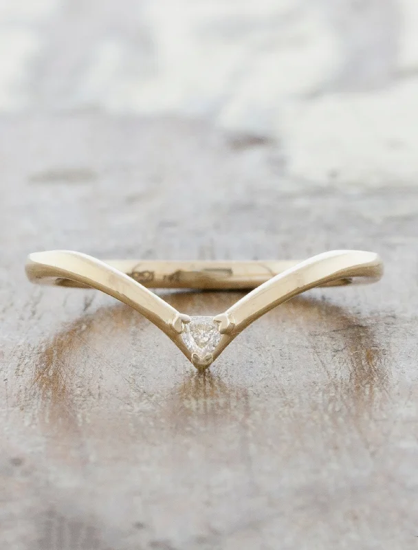 Rings to commemorate a new home with a house - shaped charmJaylen
